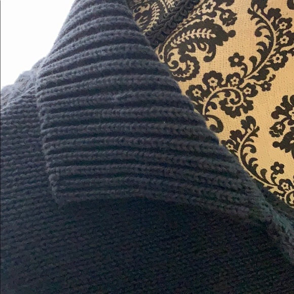 Pursuit Cardigan - Picture 3 of 10